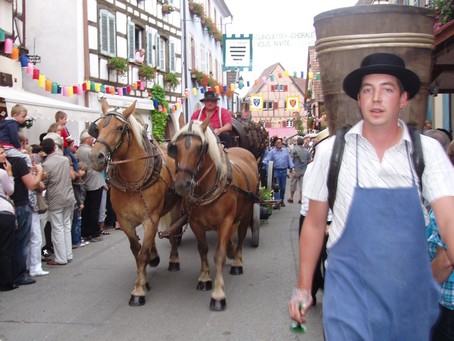 Fete du vin  Eguisheim - Photo Gite en Alsace - Aout 2010